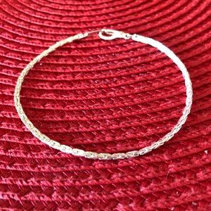 Sweet Gleaming Silver Bracelet